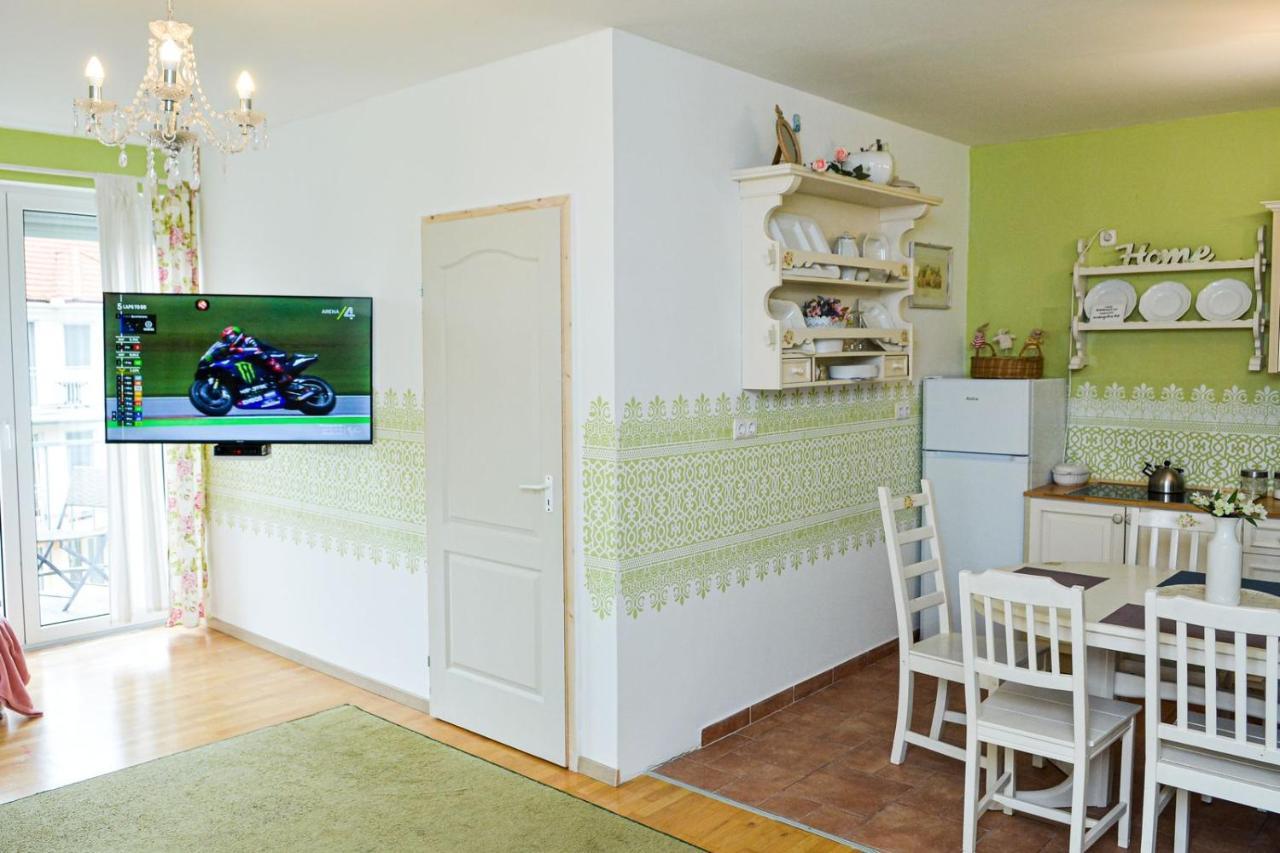 Romantic Apartman Hajdúszoboszló Exterior foto